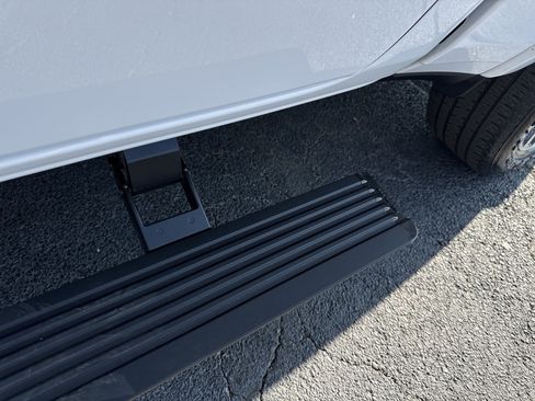 Used 2025 RAM 1500 Limited image 37