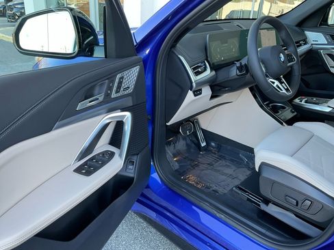 Certified 2025 BMW X1 xDrive28i w/ Premium Package image 31
