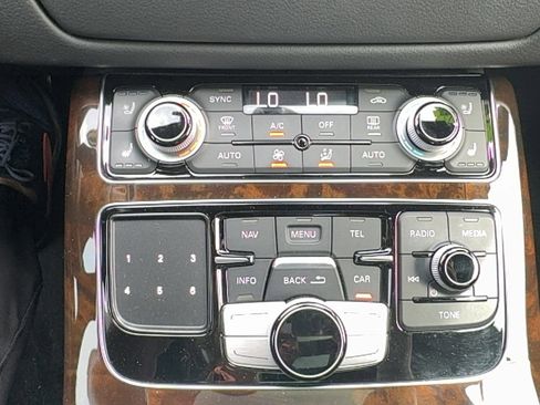 Used 2015 Audi A8 L 4.0T image 33