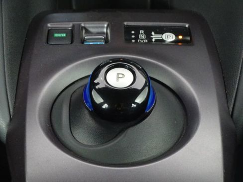 Used 2023 Nissan Leaf S image 37