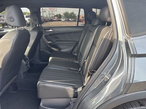 Used 2024 Volkswagen Tiguan SE R-Line image 30