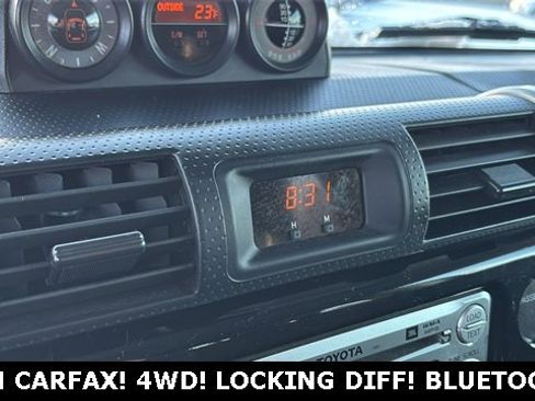 Used 2011 Toyota FJ Cruiser 4WD image 16