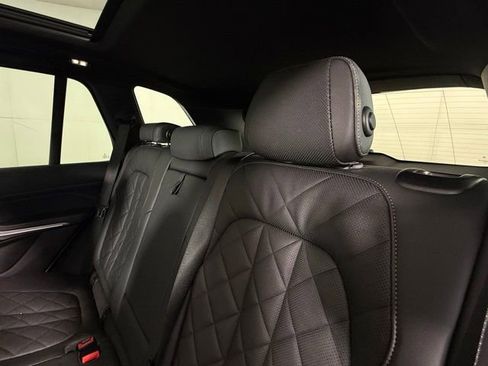 Used 2025 BMW X5 xDrive40i w/ Parking Assistance Package AWD/4WD image 26