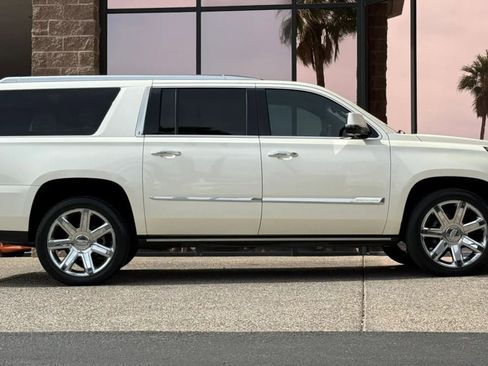 Used 2015 Cadillac Escalade ESV Premium AWD/4WD image 16
