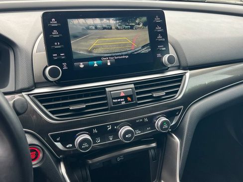 Used 2019 Honda Accord Sport image 18