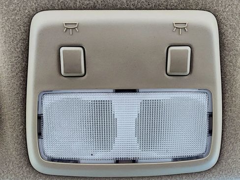 Used 2002 Lincoln LS image 26