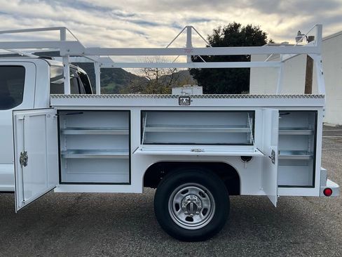 New 2025 Ford F350 XL w/ XL Chrome Package image 24