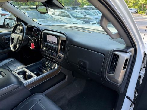 Used 2017 GMC Sierra 1500 Denali w/ Denali Ultimate Package AWD/4WD image 30