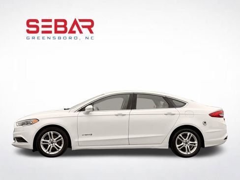 Used 2018 Ford Fusion SE w/ Equipment Group 602A FWD image 10
