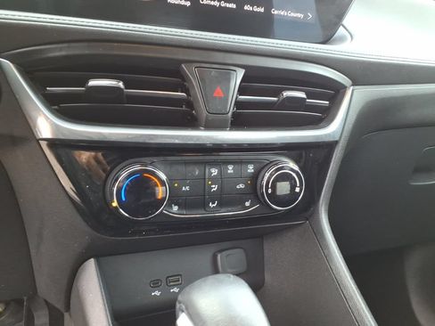 Used 2024 Buick Encore GX Sport Touring w/ Comfort Package AWD/4WD image 19