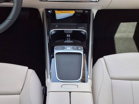 Used 2025 Mercedes-Benz GLA 250 image 17