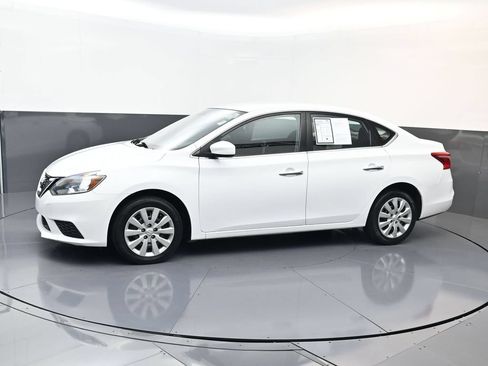 Used 2018 Nissan Sentra S FWD image 6