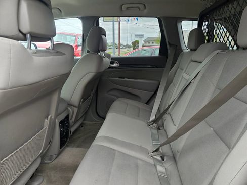 Used 2012 Jeep Grand Cherokee Laredo w/ Laredo E Group image 20