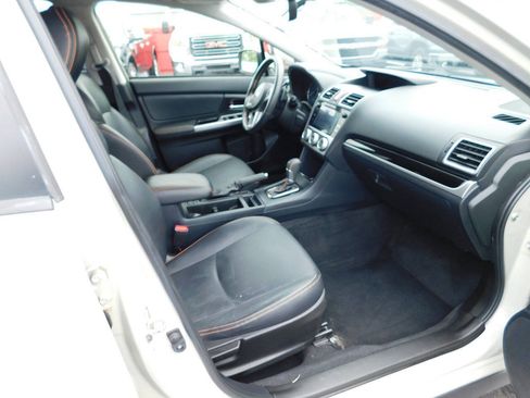 Used 2017 Subaru Crosstrek 2.0i Limited AWD/4WD image 30