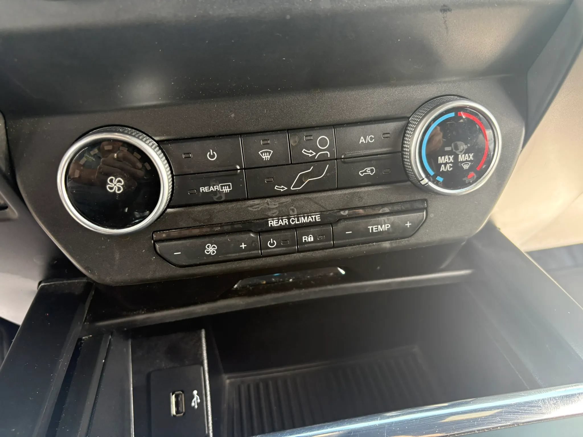 Used 2020 Ford Expedition XL AWD/4WD image 28