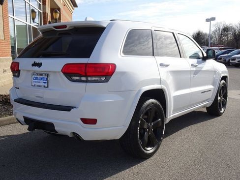Used 2015 Jeep Grand Cherokee Altitude image 3