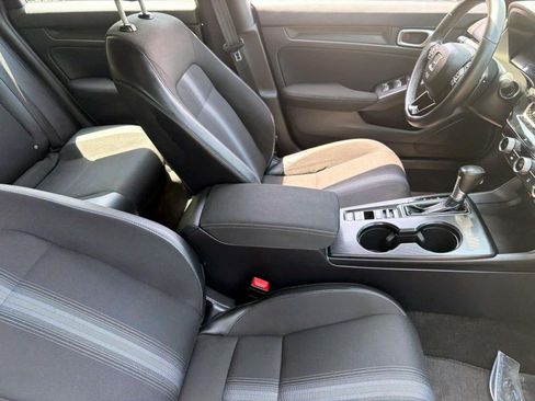 Used 2023 Honda Civic Sport image 7