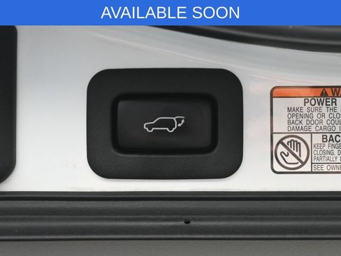 Used 2016 Lexus LX 570 4WD w/ Luxury Package image 40