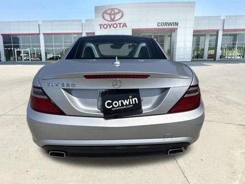 Used 2014 Mercedes-Benz SLK 350 image 8