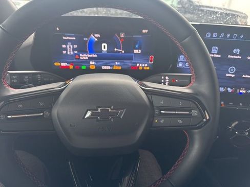 Used 2024 Chevrolet Blazer EV RS image 17