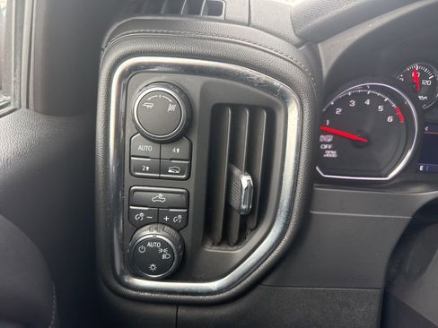 Used 2019 Chevrolet Silverado 1500 LT w/ All-Star Edition image 35