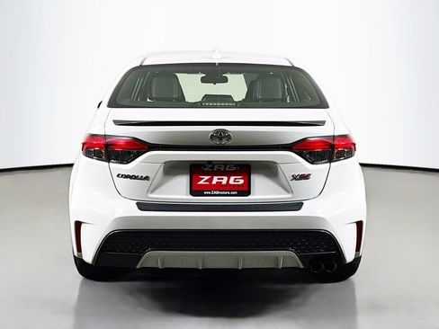 Used 2021 Toyota Corolla XSE FWD image 4
