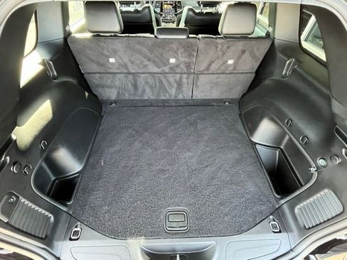 Used 2022 Jeep Grand Cherokee Limited image 26