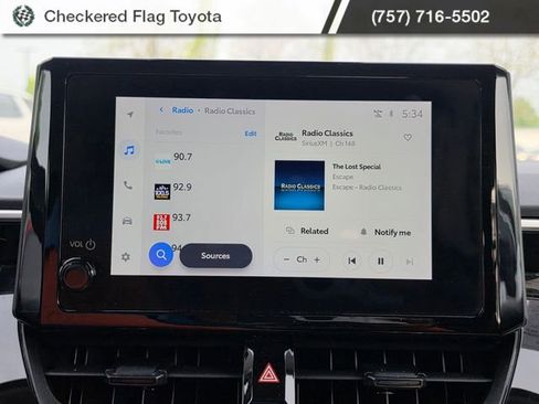 Used 2023 Toyota Corolla LE image 16