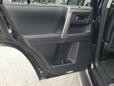 Used 2023 Toyota 4Runner Limited image 11