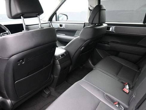 Used 2026 Hyundai Santa Fe SEL AWD/4WD image 10