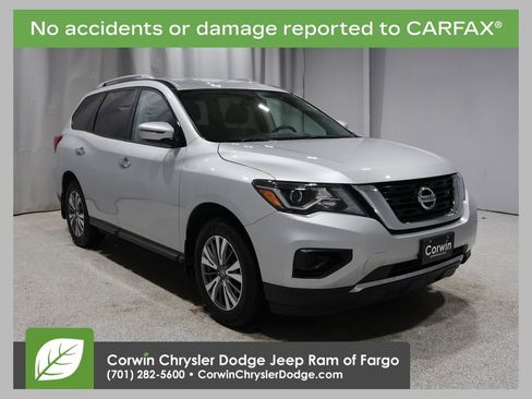 Used 2020 Nissan Pathfinder S image 1