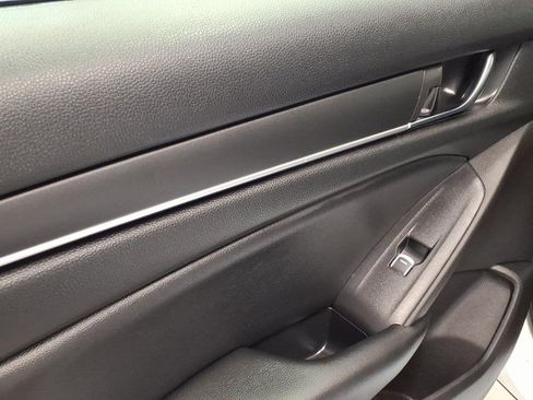 Used 2022 Honda Accord Sport Sedan image 19