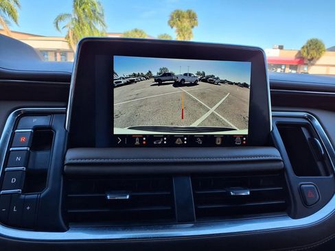Used 2024 Chevrolet Tahoe High Country AWD/4WD image 34