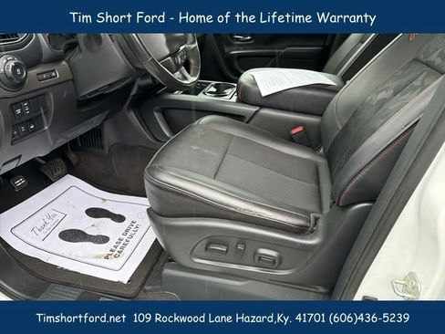 Used 2021 Nissan Titan PRO-4X image 9