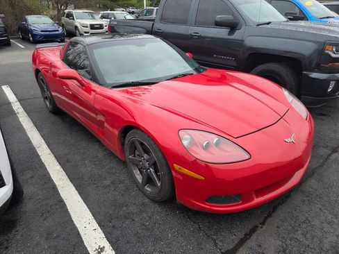 Used 2005 Chevrolet Corvette Coupe w/ Preferred Equipment Group image 3