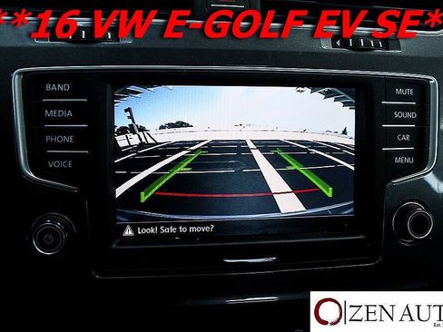 Used 2016 Volkswagen e-Golf SE FWD image 17
