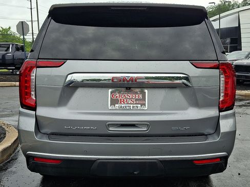 Used 2023 GMC Yukon XL SLT w/ SLT Luxury Package AWD/4WD image 5