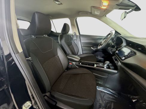 Used 2021 Nissan Kicks SV image 29