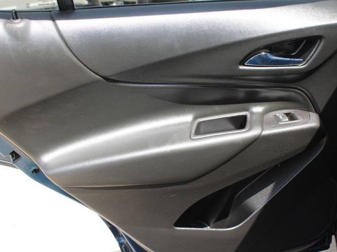Used 2021 Chevrolet Equinox LT AWD/4WD image 15