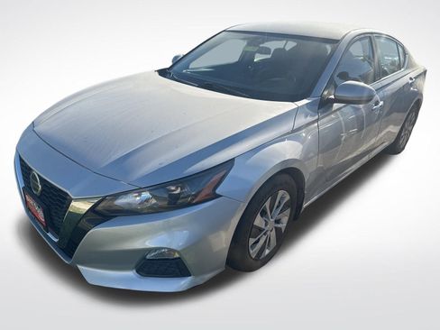Used 2022 Nissan Altima 2.5 S image 1