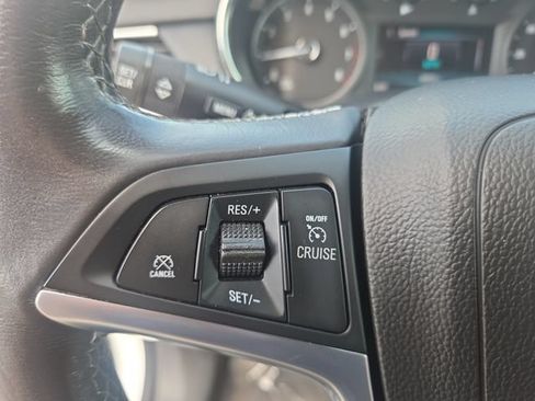 Used 2021 Buick Encore Preferred FWD image 20