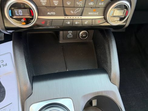 Used 2021 Ford Escape SE w/ Convenience Package AWD/4WD image 23
