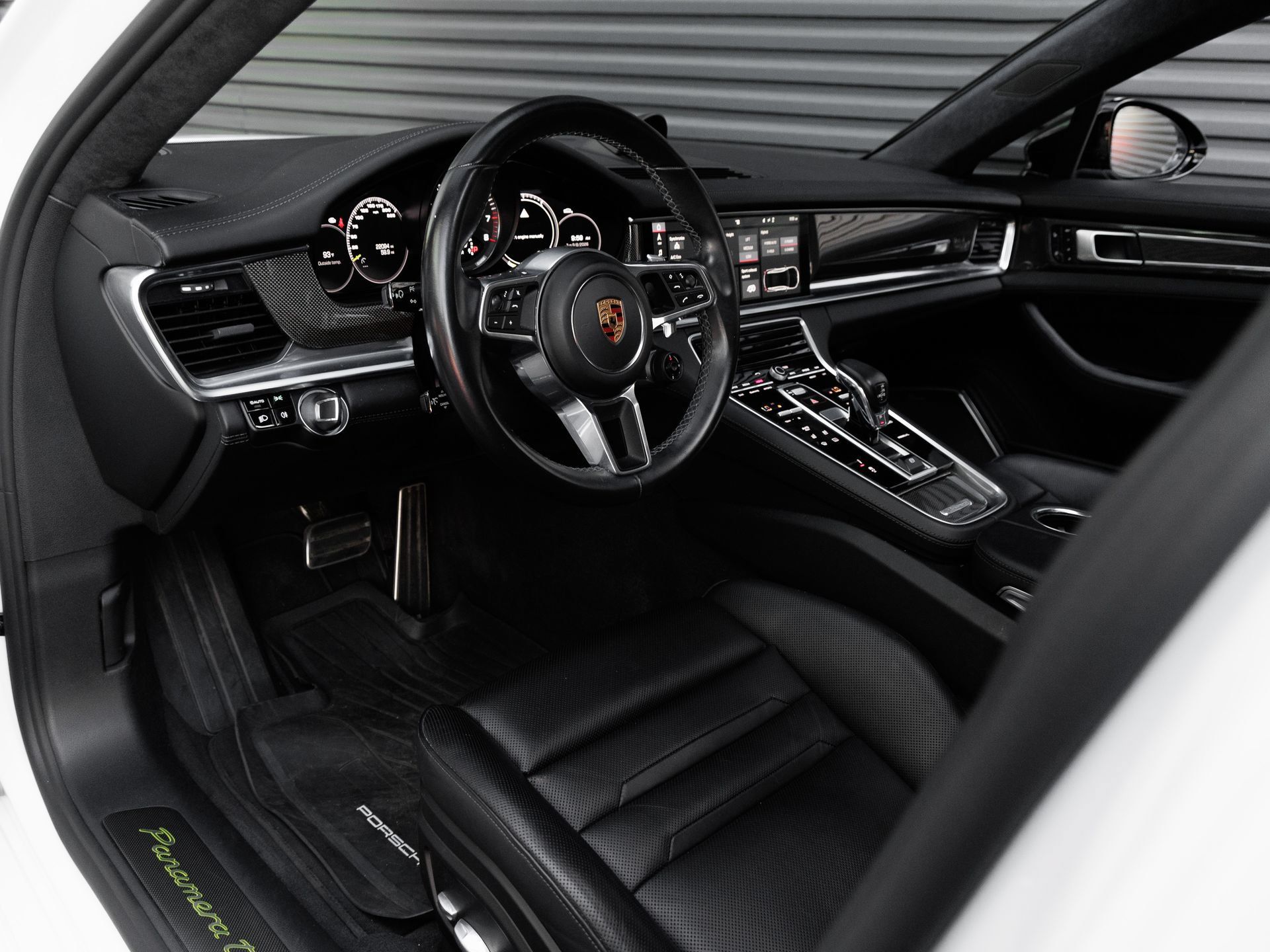 Certified 2018 Porsche Panamera Turbo S AWD/4WD image 4