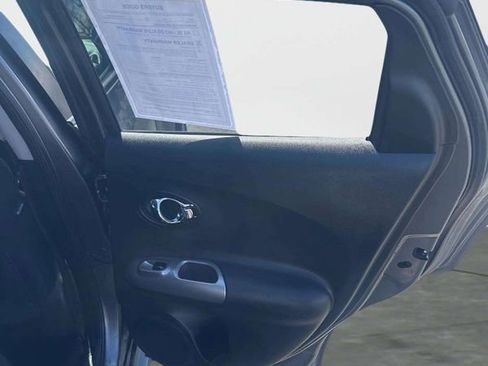 Used 2011 Nissan Juke SV image 11
