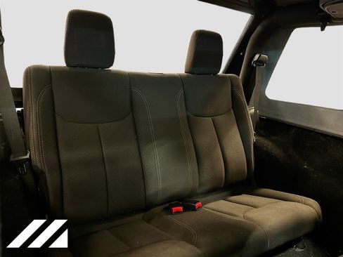Used 2018 Jeep Wrangler Sport AWD/4WD image 24