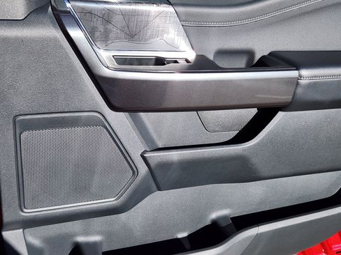 Used 2021 Ford F150 XLT w/ Equipment Group 302A High image 14