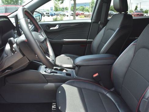 Used 2024 Ford Escape ST-Line w/ Tech Pack #1 AWD/4WD image 15
