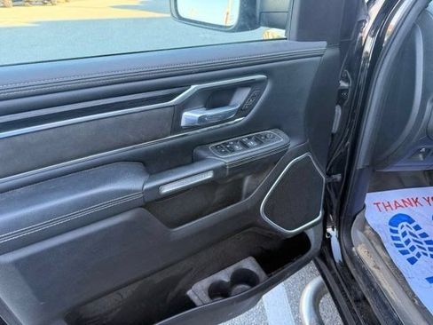 Used 2023 RAM 1500 Laramie AWD/4WD image 9