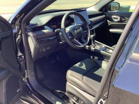 New 2025 Jeep Compass Trailhawk w/ Sun & Sound Group image 7