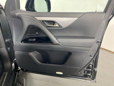 Certified 2026 Lexus LX 700h F Sport AWD/4WD image 32